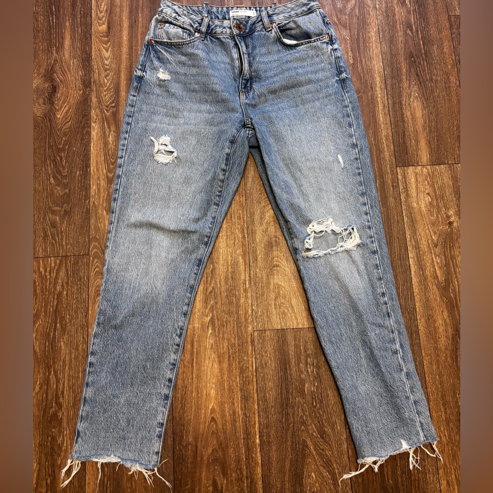 Garage Mom Distress Jeans Sz 9-420